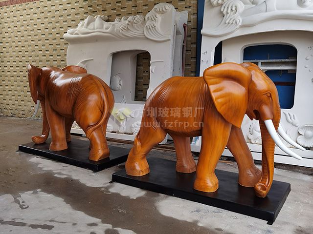 广东产业园玻璃钢转木纹大象雕塑