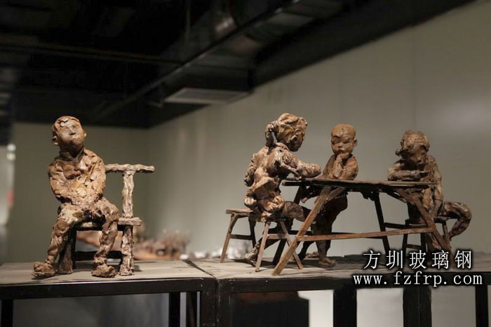 “中国孩子”人物雕塑,留守儿童的真实写照 “中国孩子”人物雕塑,留守儿童的真实写照(图1)