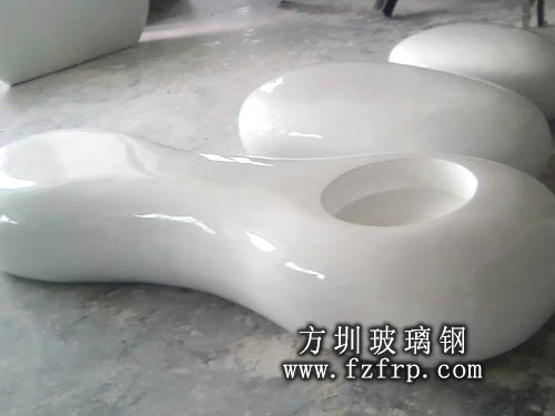 玻璃钢家具保养常识 玻璃钢家具保养常识