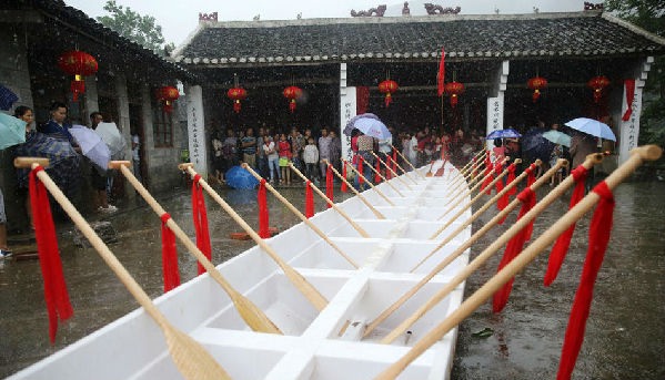 广西玻璃钢龙舟正受青睐 广西玻璃钢龙舟正受青睐