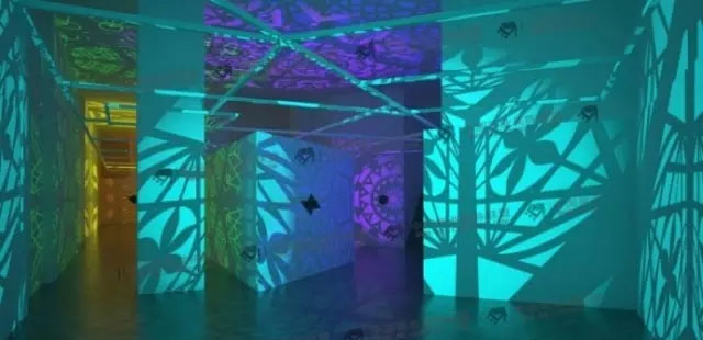 全港最大4D互动圣诞树《teamLab Crystal Tree》 崭新互动科技融入圣诞装置 全港最大4D互动圣诞树《teamLab Crystal Tree》 崭新互动科技融入圣诞装置