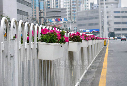 道路护栏花盆 道路护栏花盆