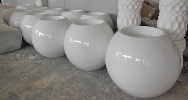 圆形玻璃钢花盆方圳工厂生产图 圆形玻璃钢花盆方圳工厂生产图