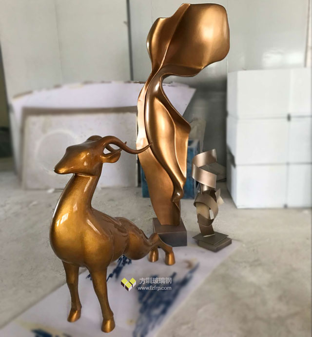 玻璃钢镀金雕塑摆件装饰广西高档酒店 玻璃钢镀金雕塑摆件装饰广西高档酒店