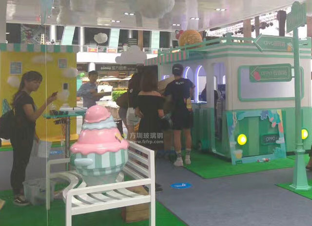 深圳商场美陈玻璃钢冰激凌雕塑摆放图 深圳商场美陈玻璃钢冰激凌雕塑摆放图