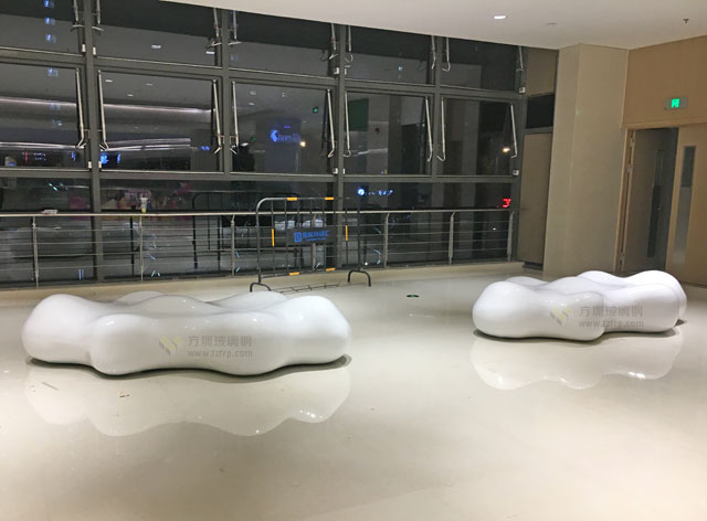 玻璃钢云朵造型椅黑龙江商场美陈创意休闲椅 玻璃钢云朵造型椅黑龙江商场美陈创意休闲椅
