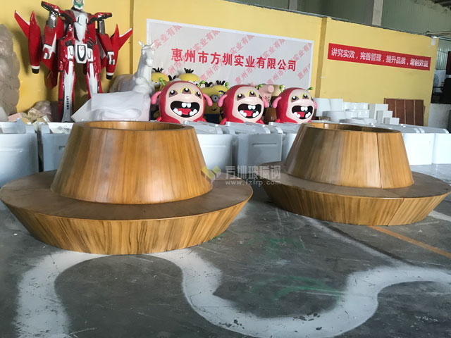 圆形仿木纹玻璃钢围柱座椅海南城市户外家具