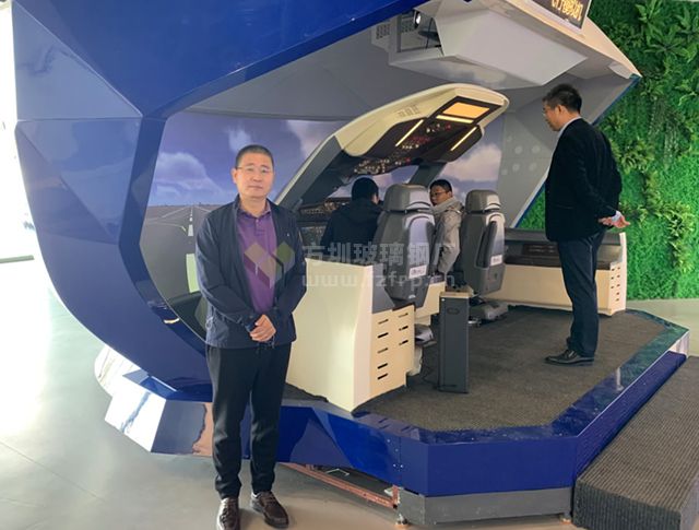 玻璃钢飞机模拟飞行器外壳(图2) 玻璃钢飞机模拟飞行器外壳(图2)