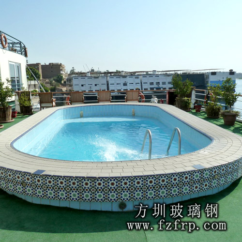 YC011玻璃钢游泳池设计 家庭阳台游泳池款式